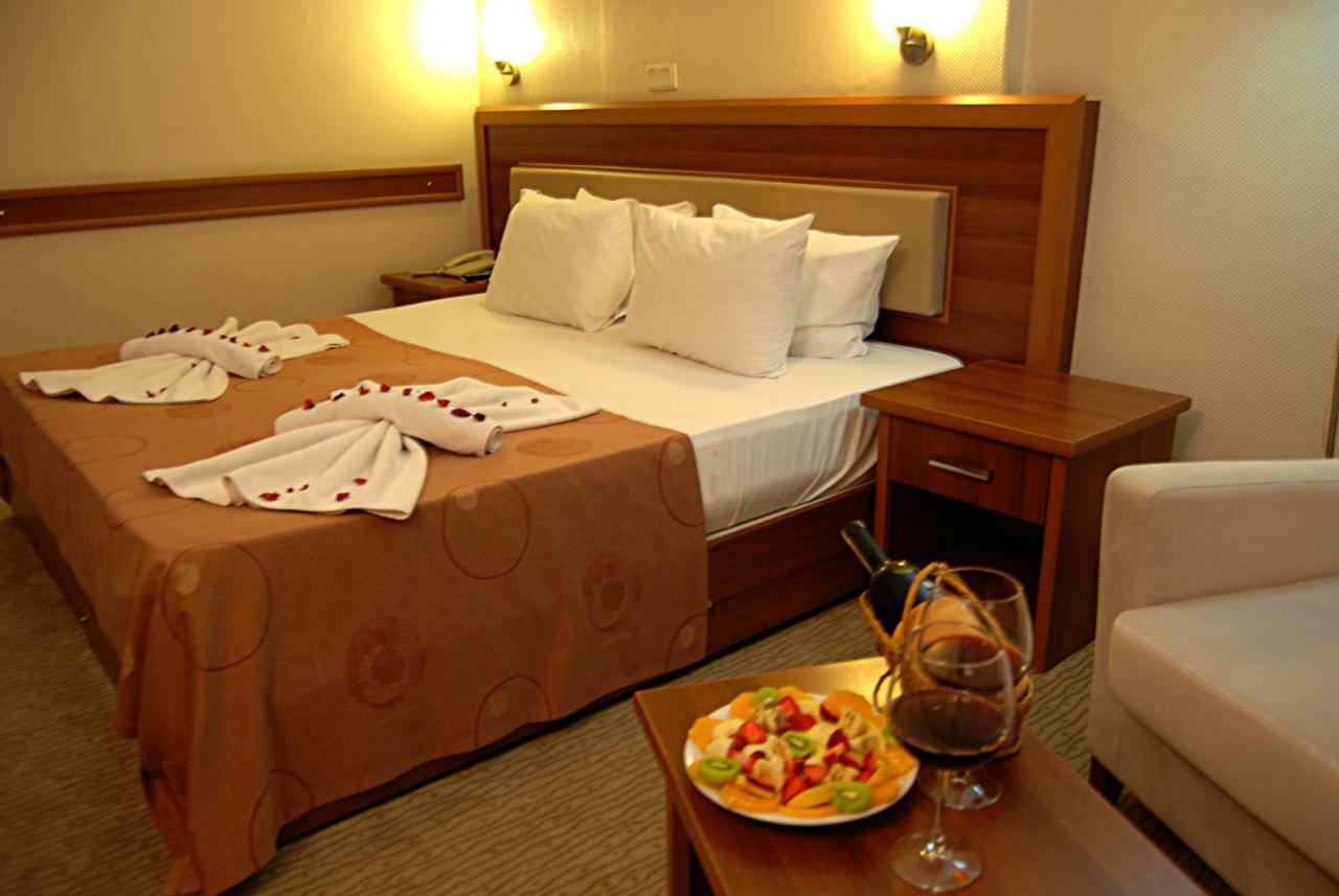 Hotel Villa Marina Бандырма Экстерьер фото